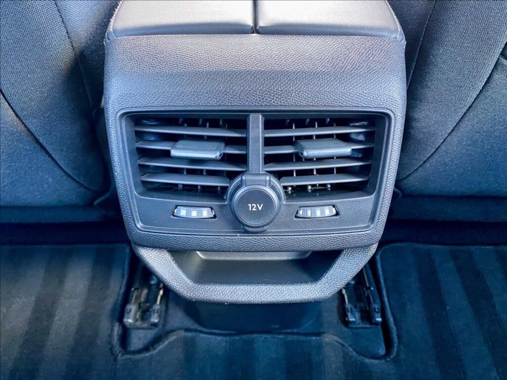 Peugeot 3008 SUV 1,2 l 96 kw