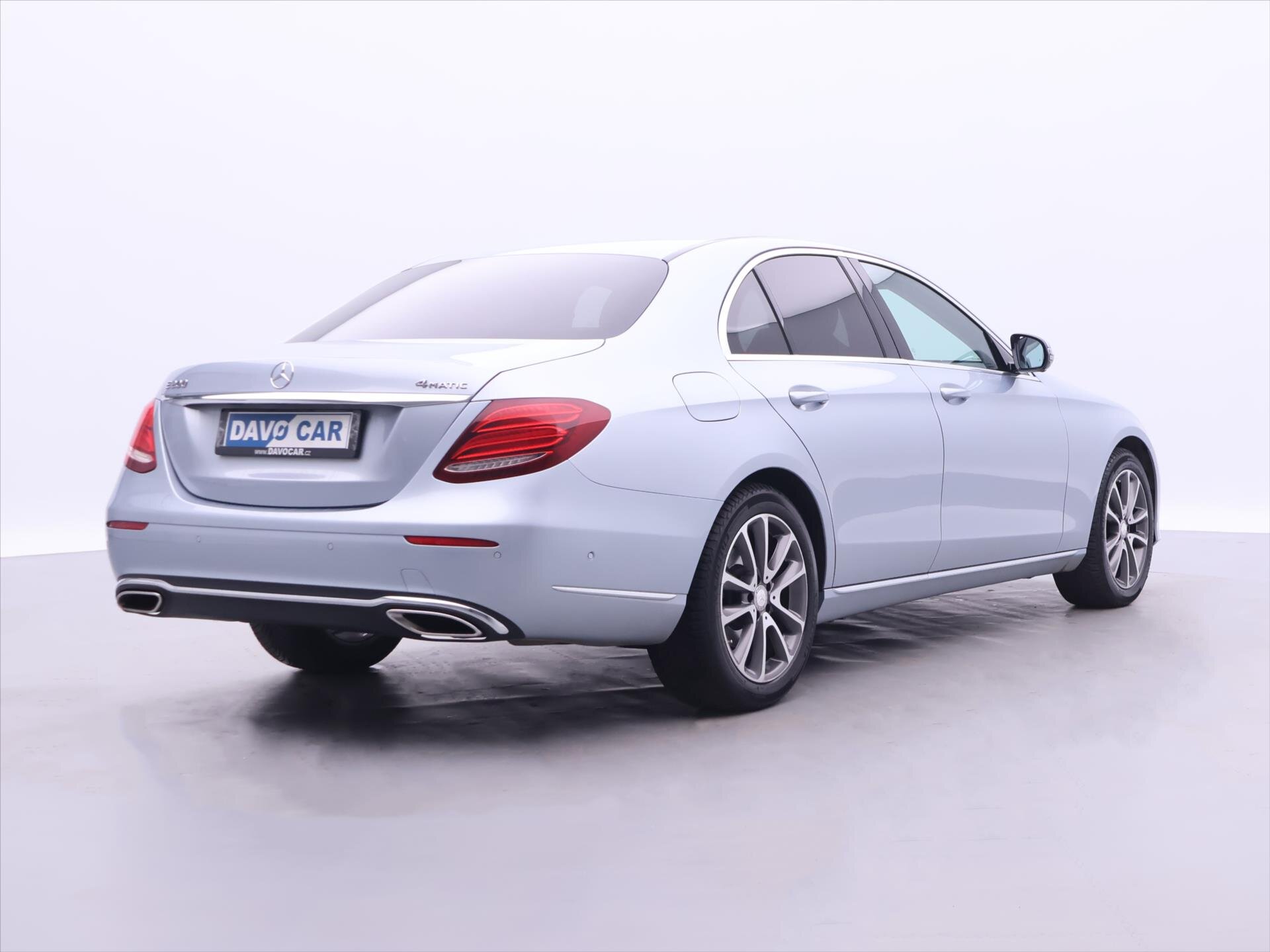 Mercedes-Benz Třídy E Sedan 2,0 l 135 kw