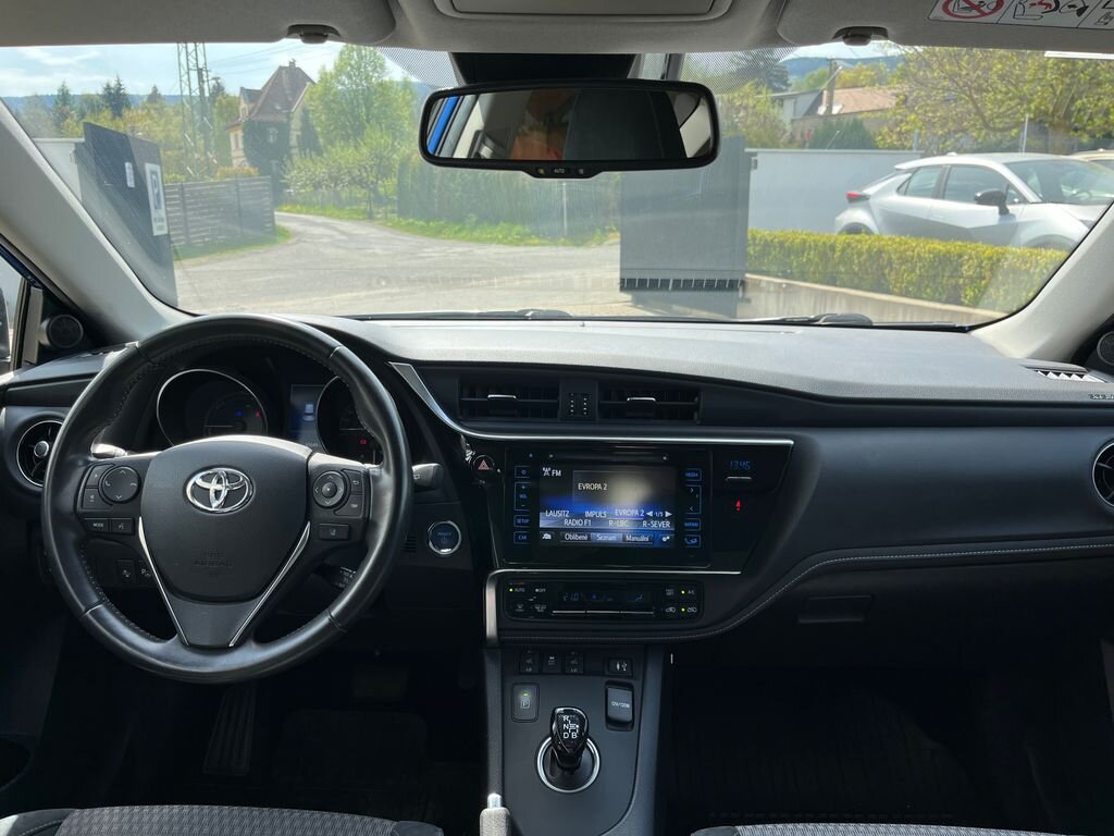Toyota Auris Hatchback 1,8 l 73 kw
