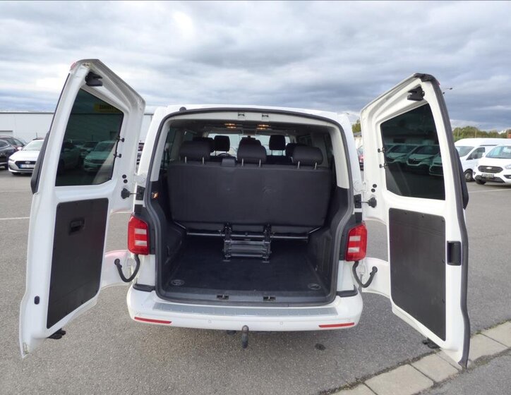 Volkswagen Caravelle MPV 2,0 l 110 kw