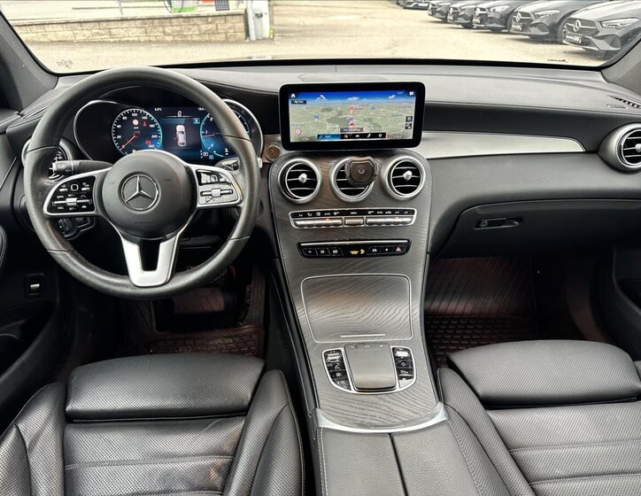 Mercedes-Benz GLC 9