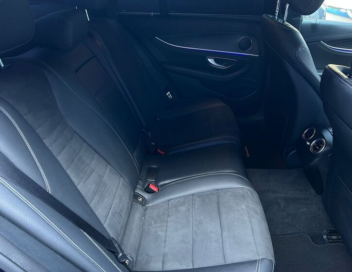 Mercedes-Benz Třídy E Sedan / Limuzína 2,0 l 143 kw