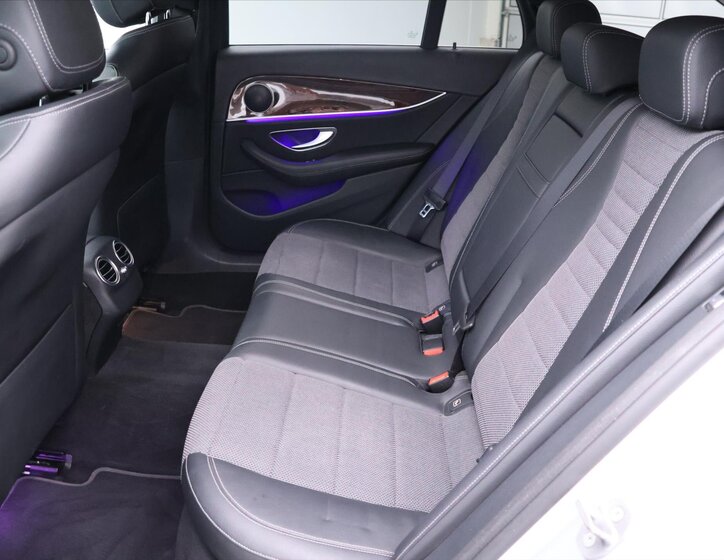 Mercedes-Benz Třídy E Kombi 2,0 l 143 kw