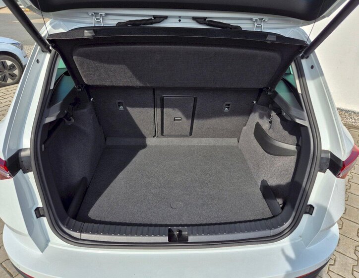 Škoda Karoq SUV / Terénní 1,5 l 110 kw