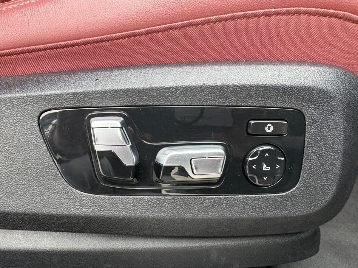 BMW X6 SUV / Terénní 3,0 l 245 kw