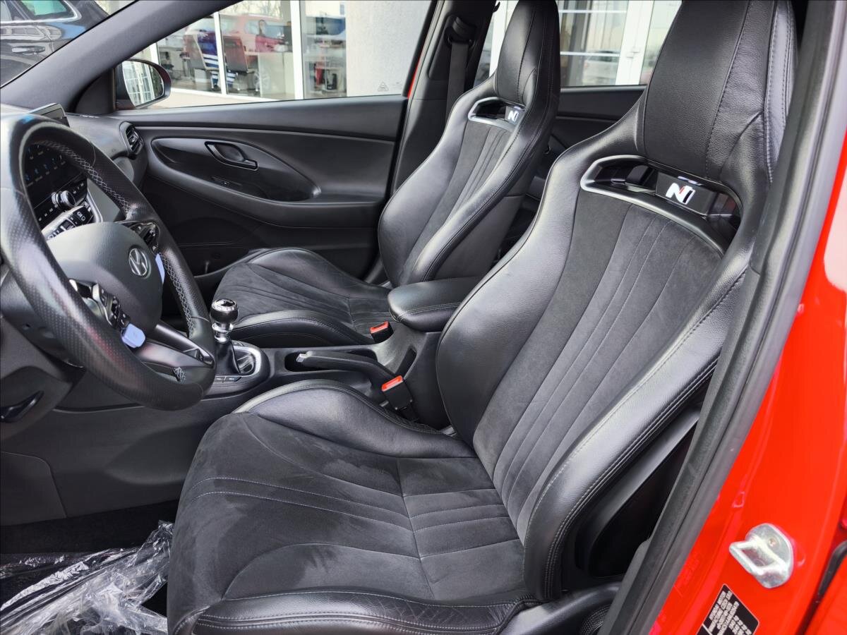 Hyundai i30 Hatchback 2,0 l 206 kw