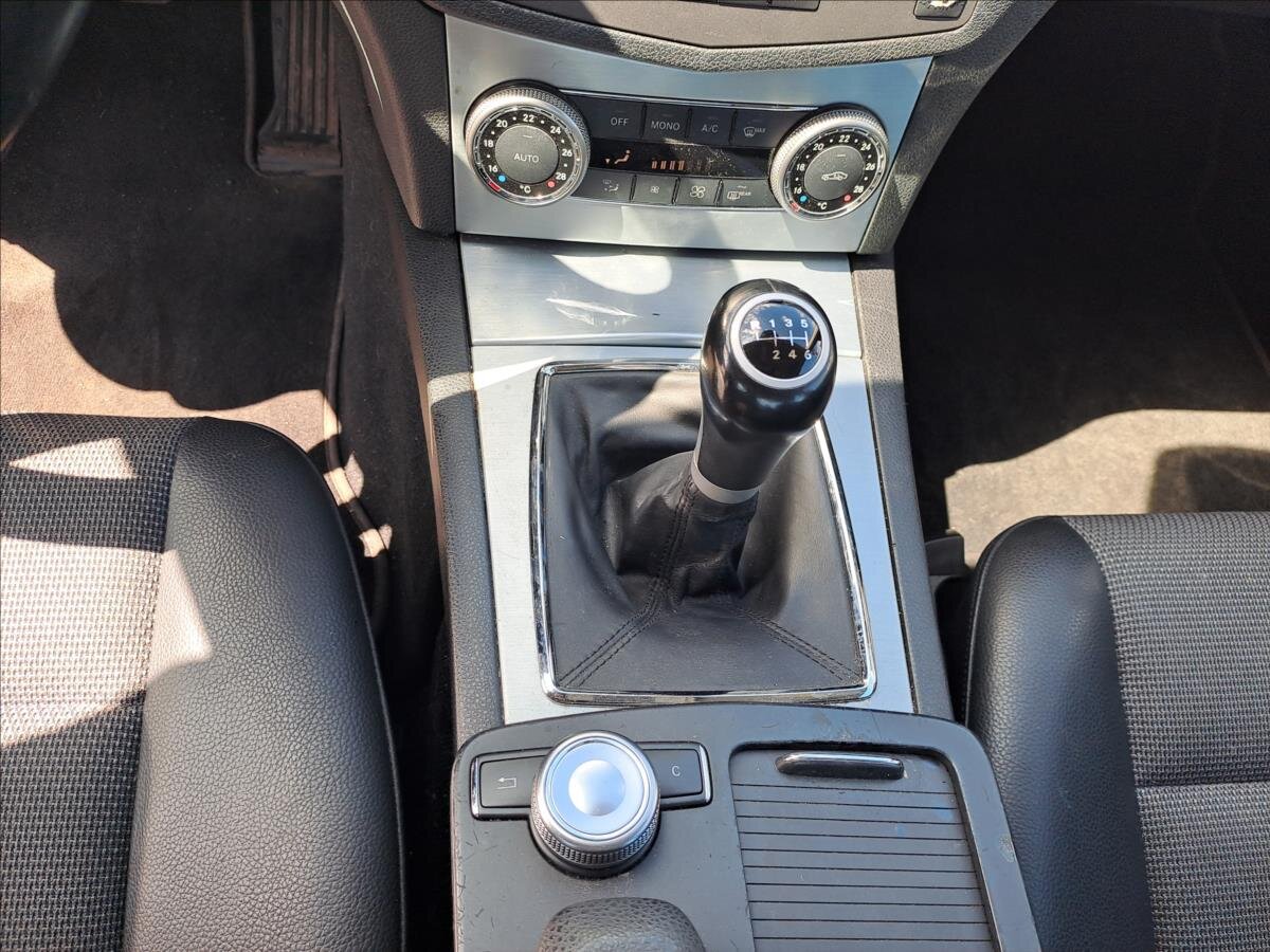 Mercedes-Benz Třídy C Sedan 1,6 l 115 kw