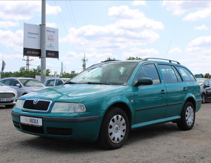Škoda Octavia 1