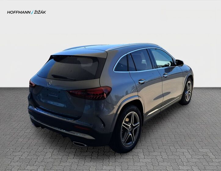 Mercedes-Benz GLA 5
