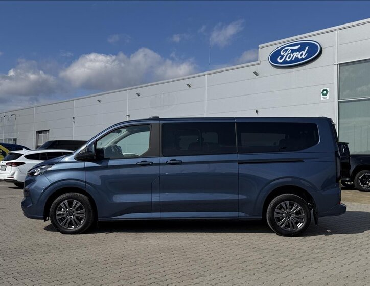 Ford Tourneo Custom MPV 2,0 l 125 kw