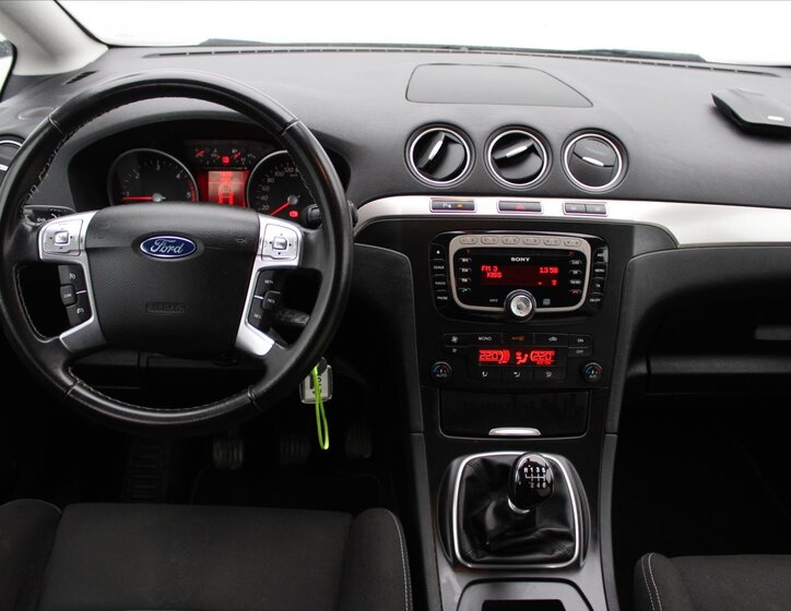 Ford S-MAX MPV 2,0 l 103 kw