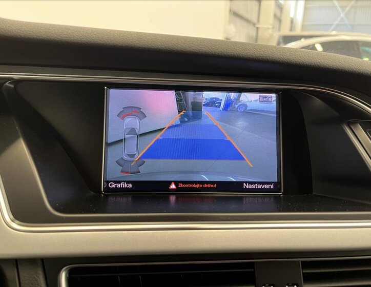 Audi A4 Kombi 2,0 l 140 kw