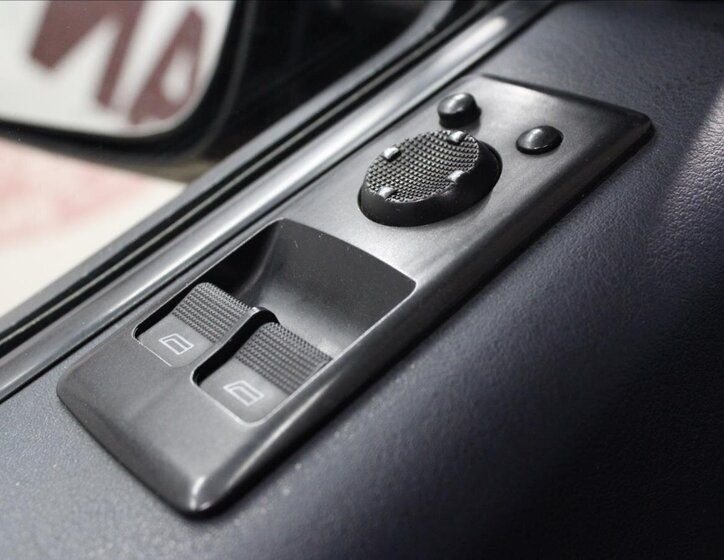 Volkswagen Caravelle Kombi 2,5 l 111 kw