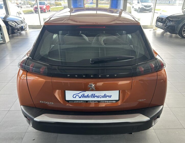 Peugeot 2008 SUV / Terénní 1,2 l 74 kw