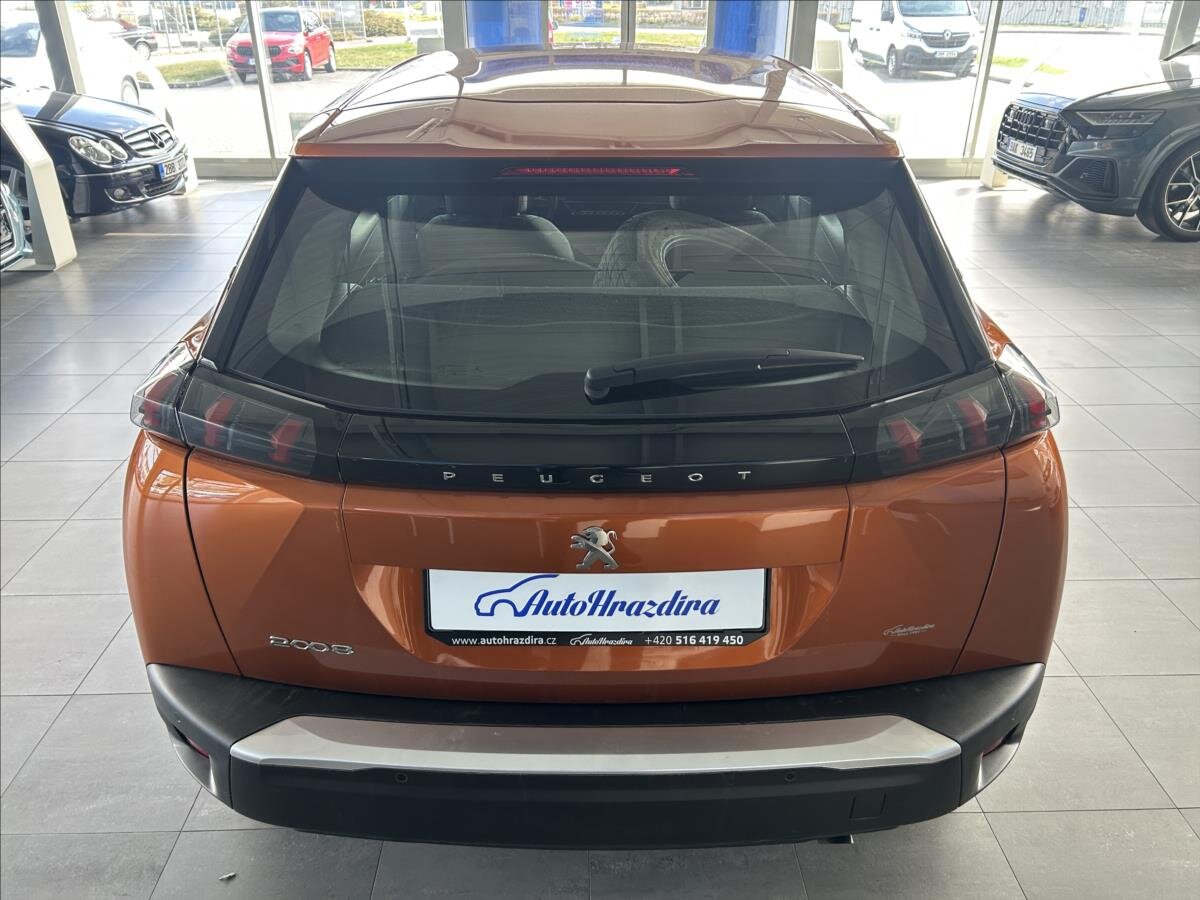 Peugeot 2008 SUV / Terénní 1,2 l 74 kw