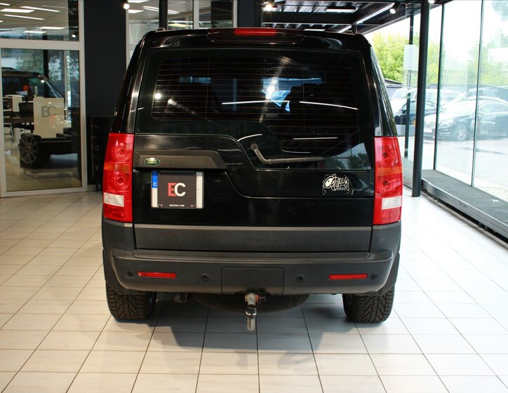 Land Rover Discovery 5