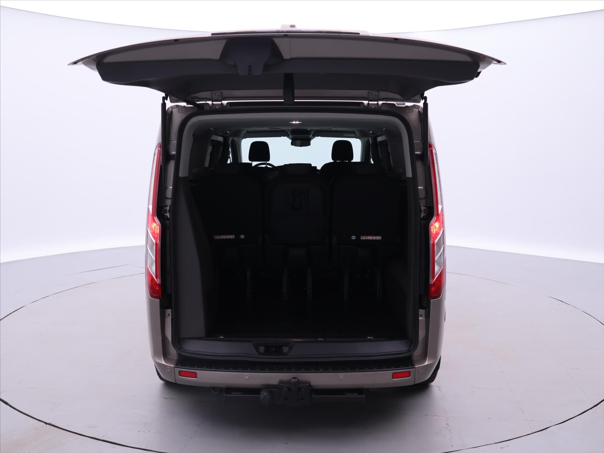 Ford Tourneo Custom Kombi 2,0 l 125 kw