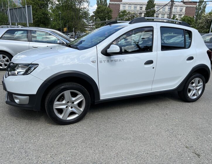 Dacia Sandero Hatchback 1,5 l 66 kw