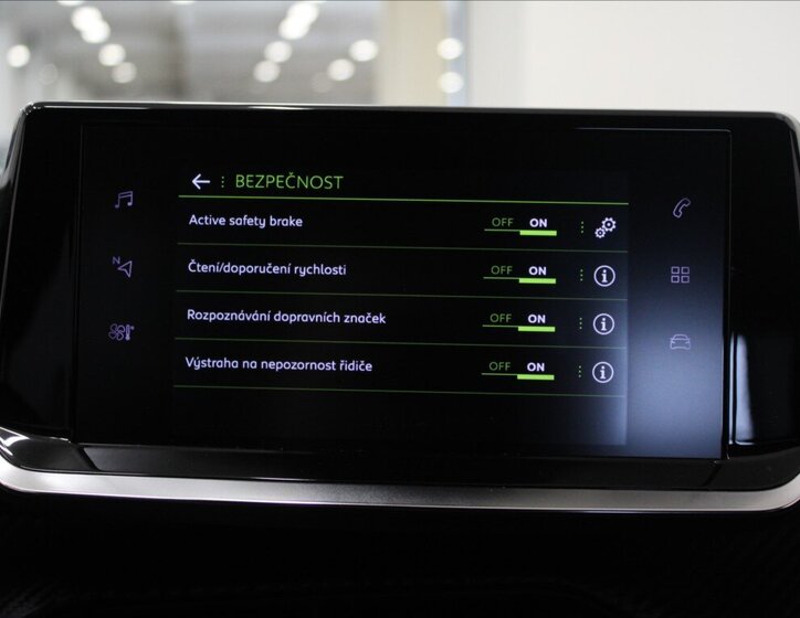 Peugeot 2008 SUV / Terénní 1,2 l 96 kw