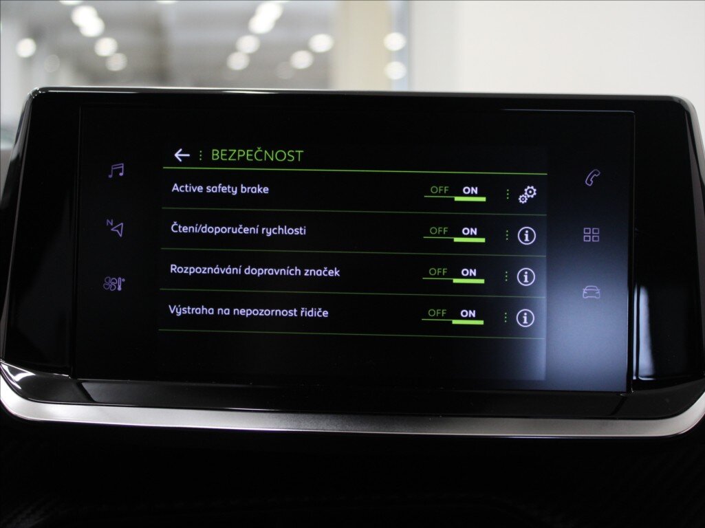 Peugeot 2008 SUV / Terénní 1,2 l 96 kw