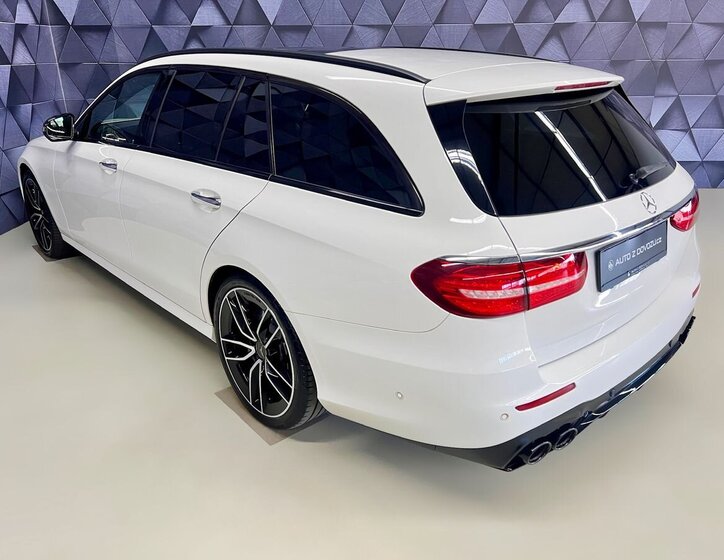 Mercedes-Benz Třídy E 5