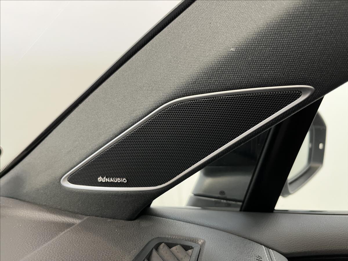 Volkswagen Touareg SUV / Terénní 4,0 l 310 kw