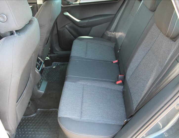 Škoda Karoq SUV / Terénní 1,5 l 110 kw