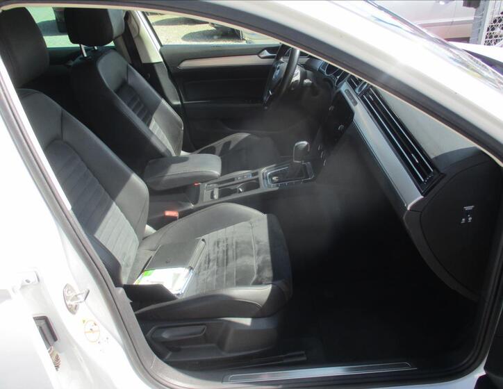 Volkswagen Passat 13