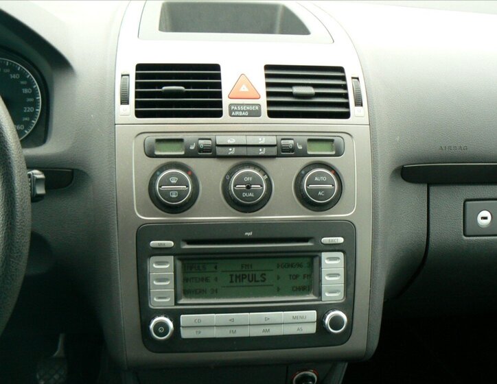 Volkswagen Touran MPV 1,9 l 77 kw