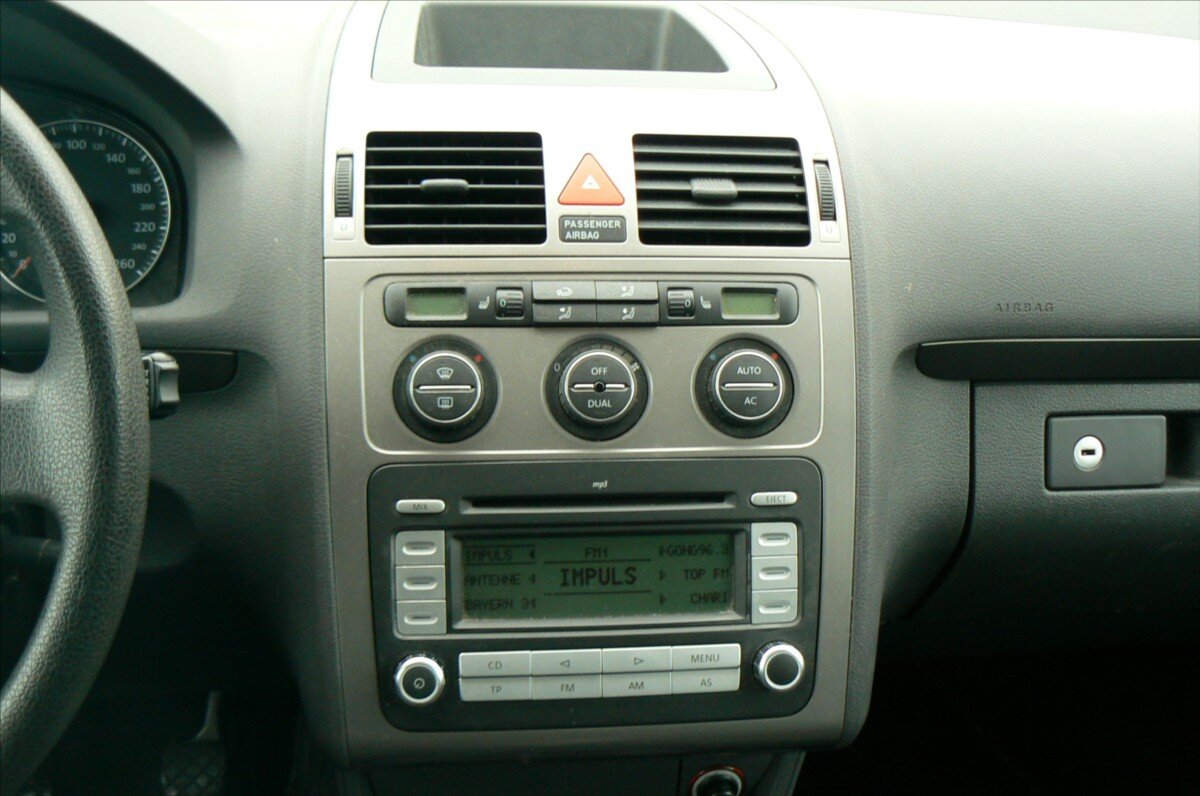 Volkswagen Touran MPV 1,9 l 77 kw