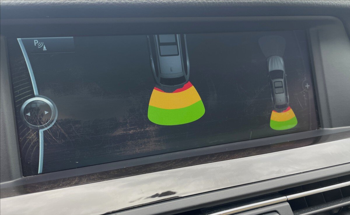 BMW Řada 5 Kombi 3,0 l 180 kw