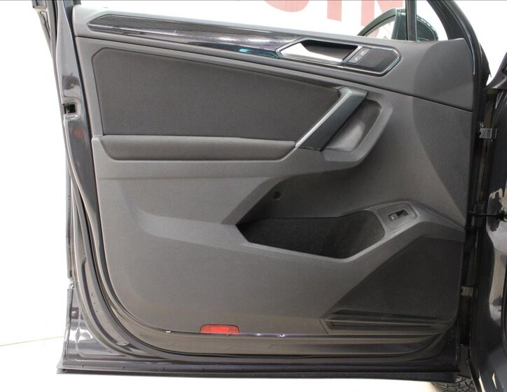 Volkswagen Tiguan SUV 2,0 l 137 kw