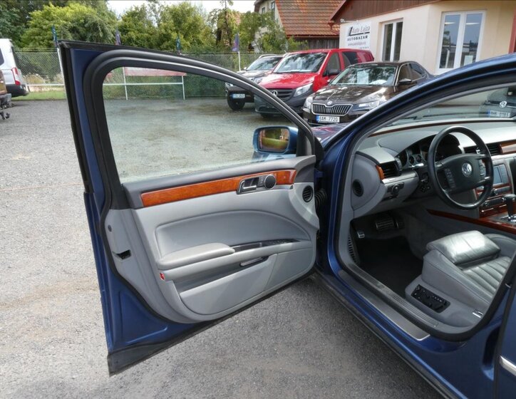 Volkswagen Phaeton Sedan 3,0 l 171 kw