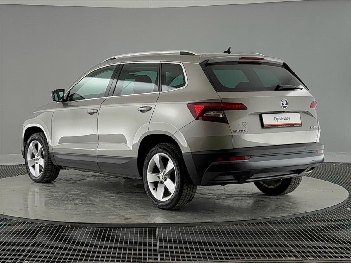 Škoda Karoq SUV / Terénní 1,5 l 110 kw