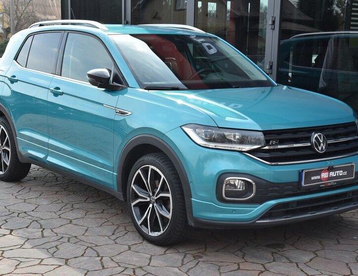 Volkswagen T-Cross SUV / Terénní 1,5 l 110 kw
