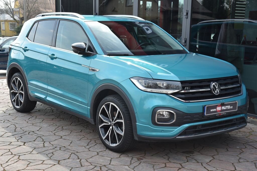 Volkswagen T-Cross SUV / Terénní 1,5 l 110 kw