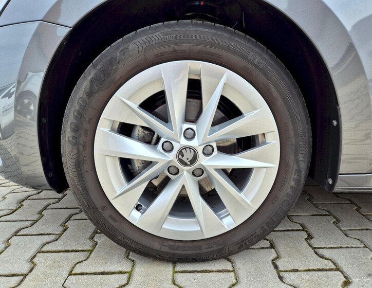 Škoda Octavia Kombi 1,5 l 110 kw