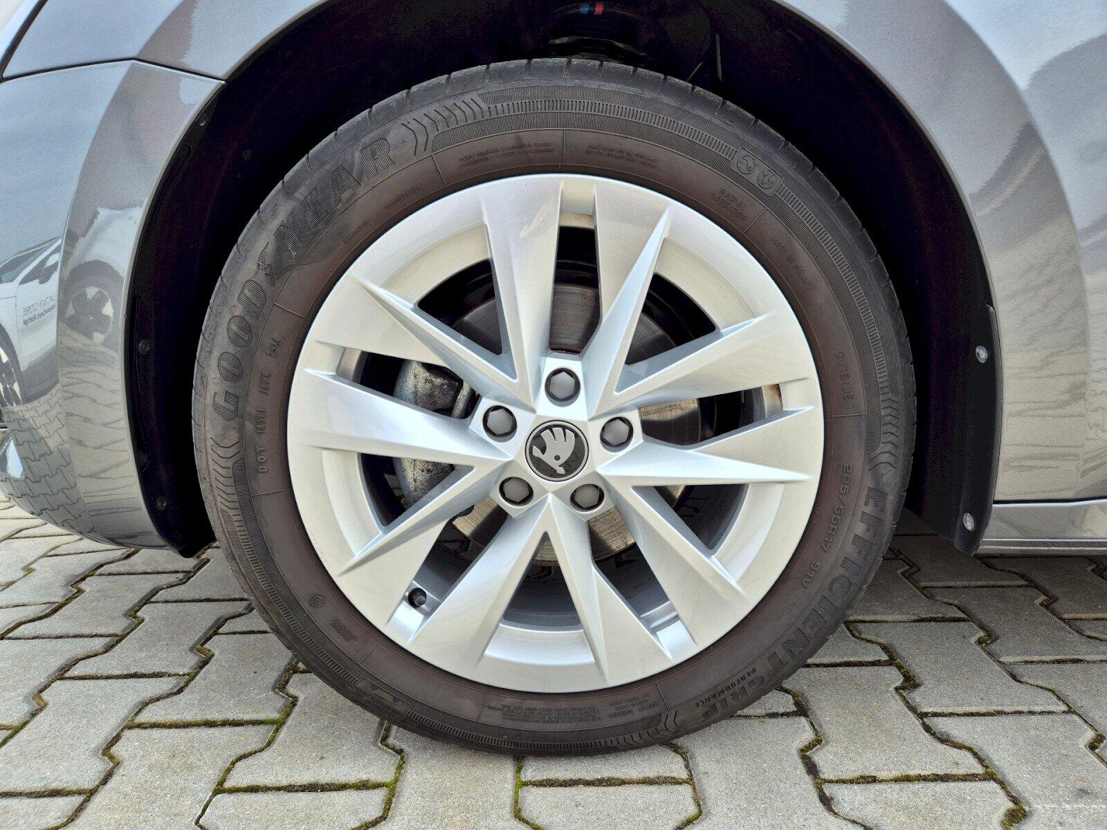 Škoda Octavia Kombi 1,5 l 110 kw