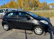 Toyota Yaris 23