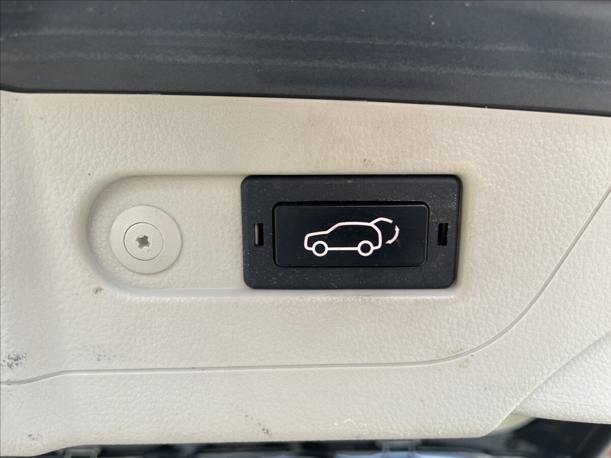 SsangYong Rexton Kombi 2,2 l 148 kw