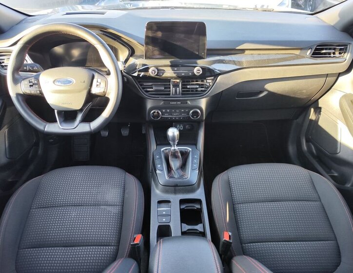 Ford Kuga SUV 1,5 l 110 kw