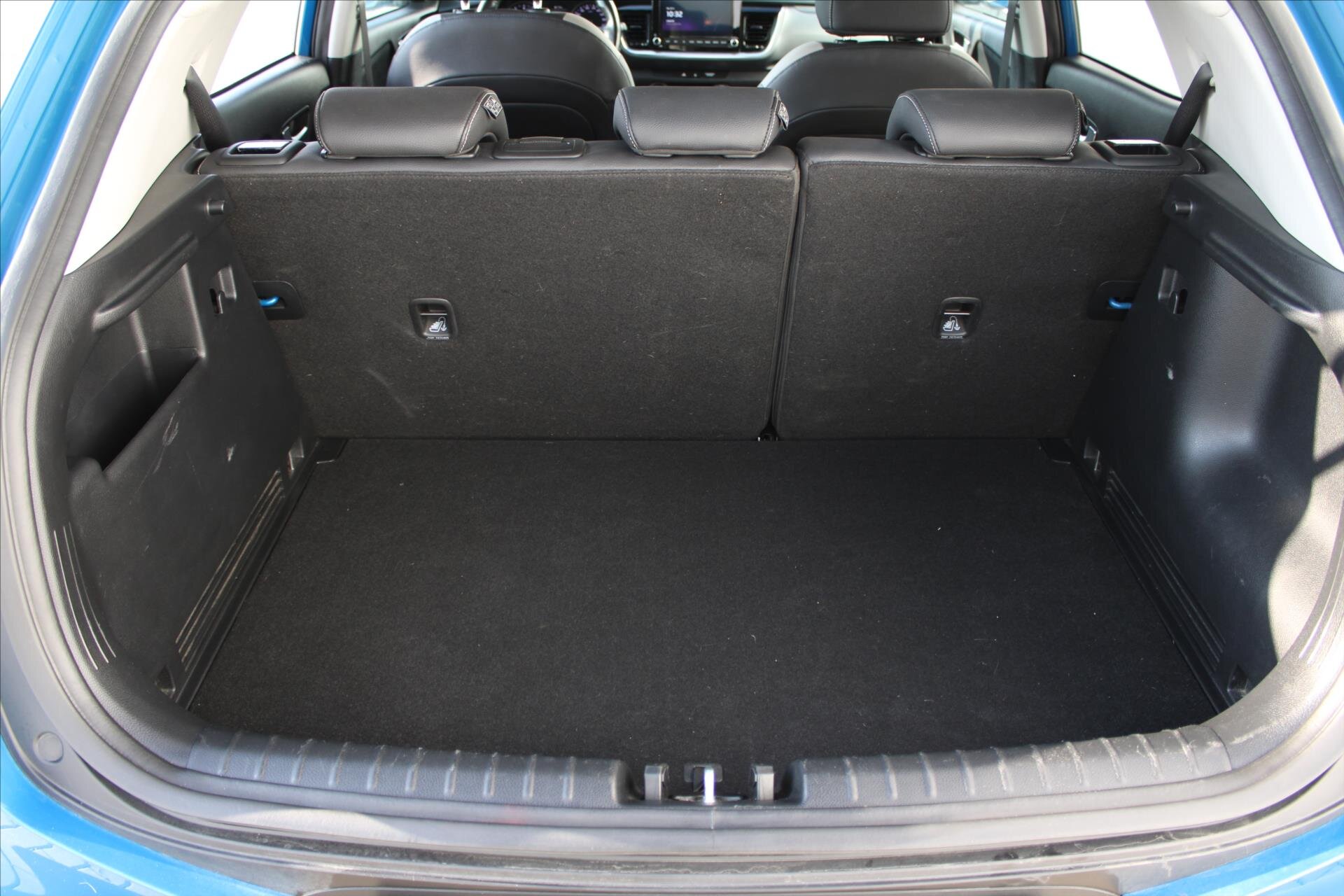 KIA Stonic Hatchback 1,2 l 61 kw