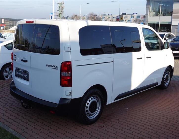 Toyota ProAce Verso 4