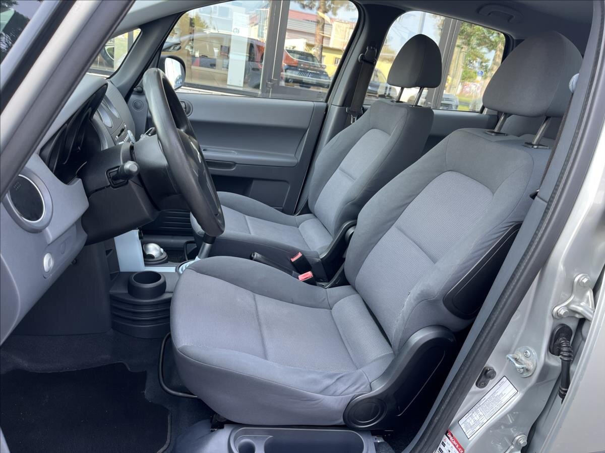 Mitsubishi Colt Hatchback 1,1 l 55 kw