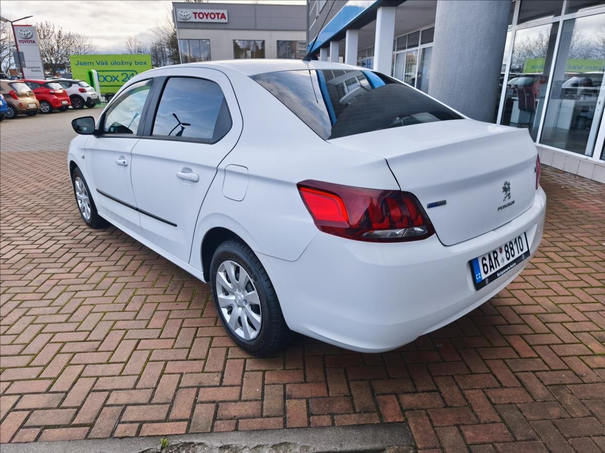 Peugeot 301 Sedan 1,2 l 60 kw