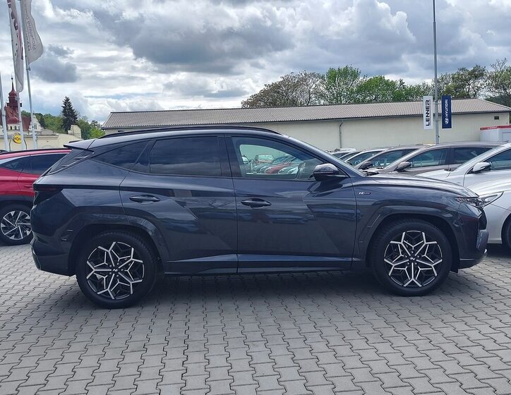 Hyundai Tucson SUV / Terénní 1,6 l 132 kw