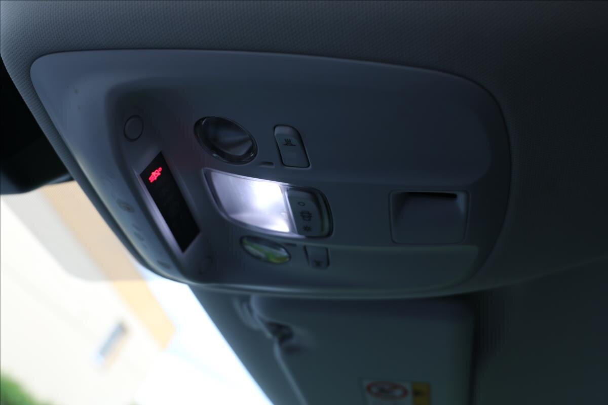 Peugeot 308 Kombi 1,5 l 96 kw