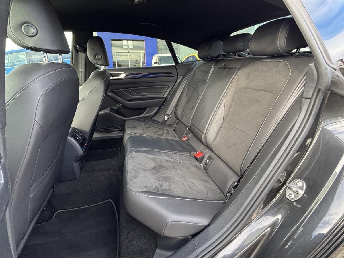 Volkswagen Arteon Liftback 2,0 l 206 kw