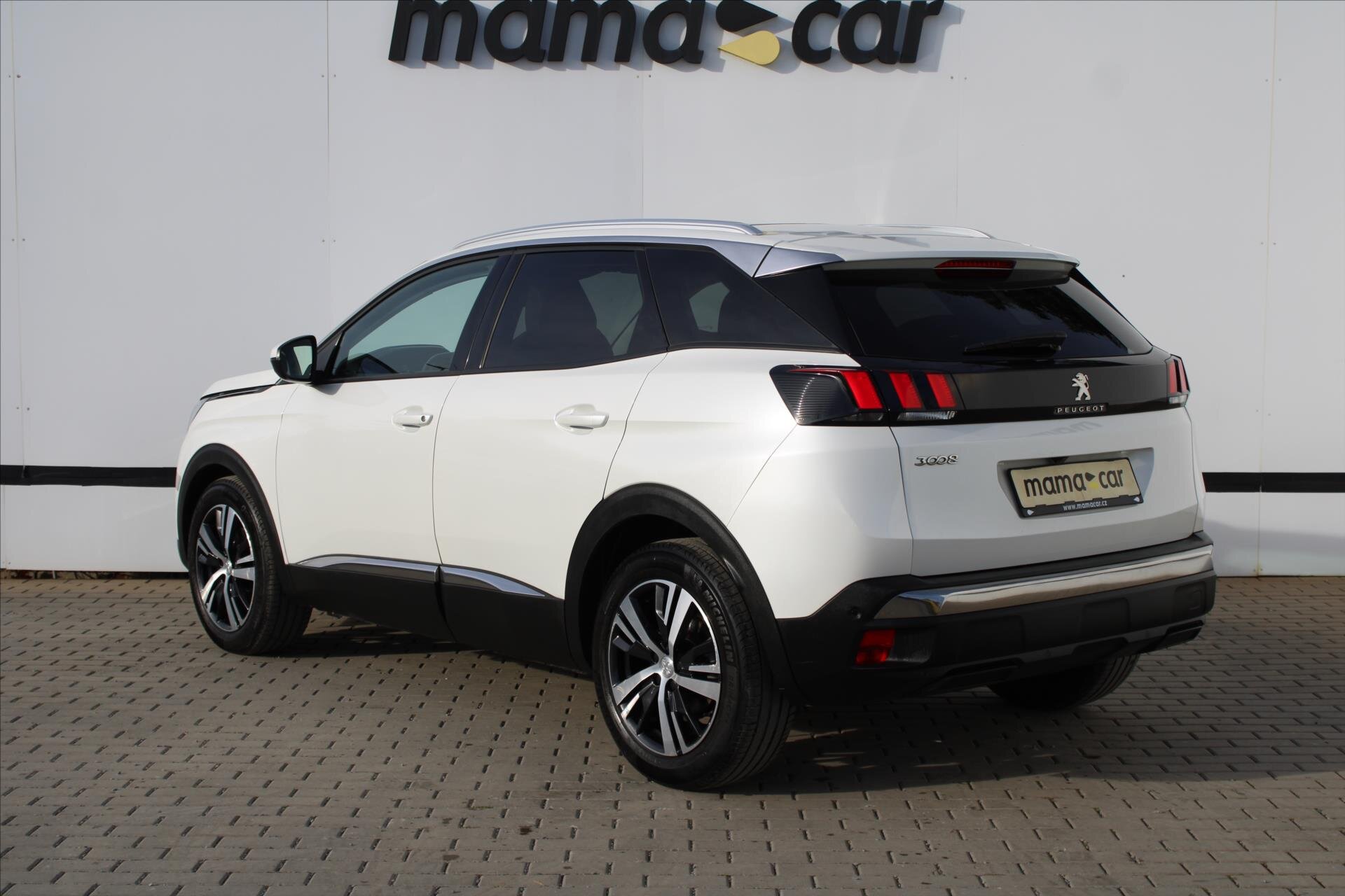 Peugeot 3008 SUV 1,5 l 96 kw