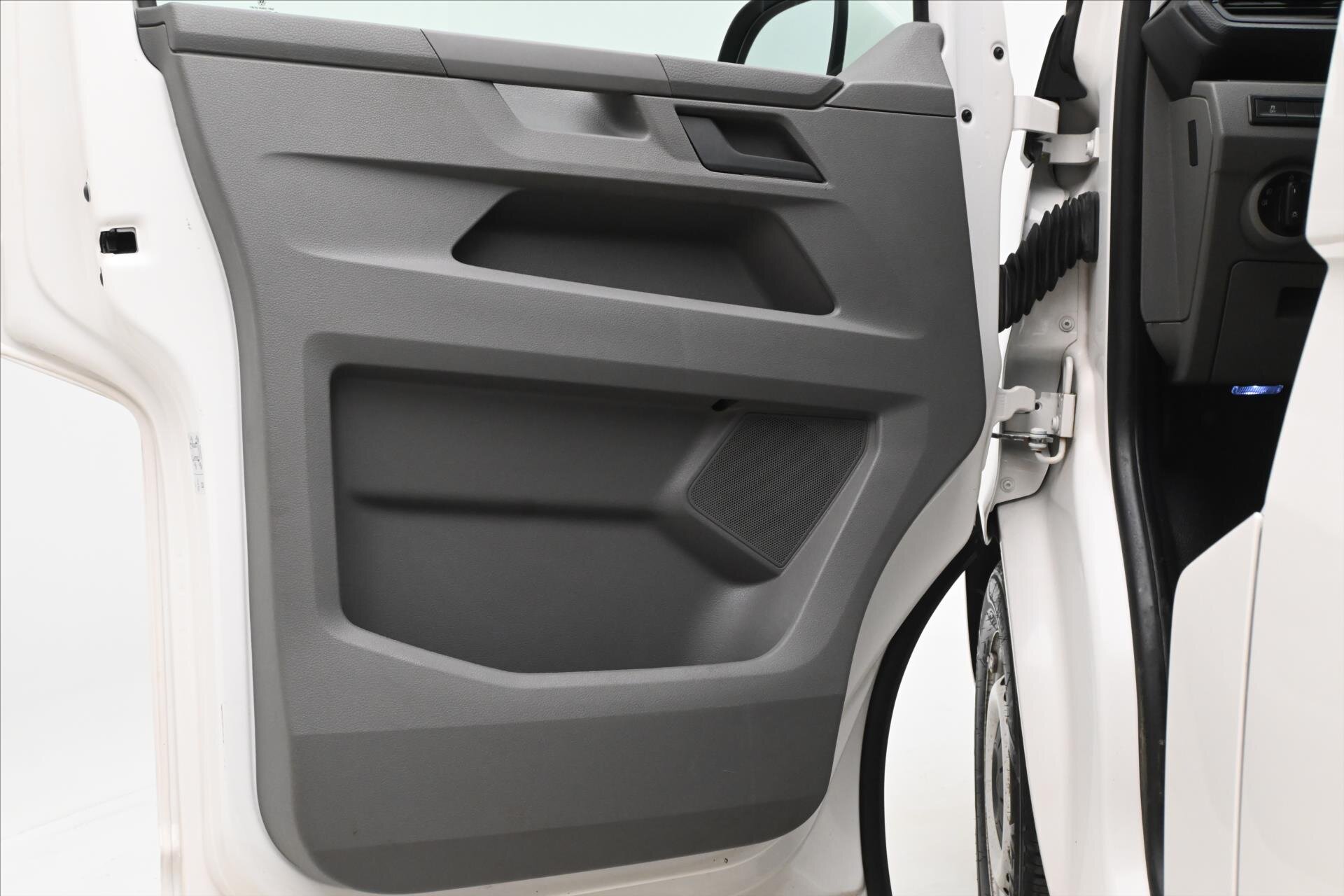 Volkswagen Transporter Skříň 2,0 l 110 kw